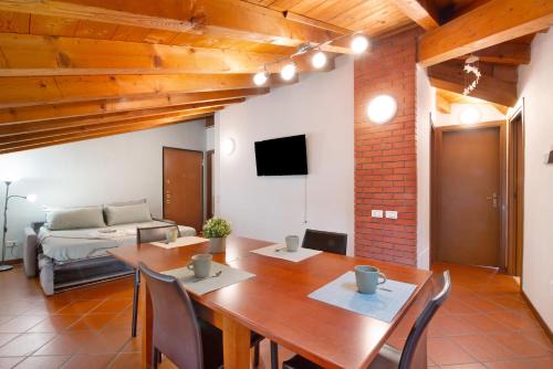 Albavilla Apartment | La Corte Di Zio Pippo