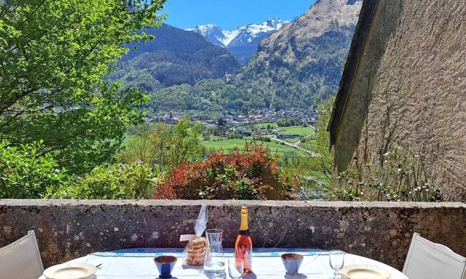 Louvie-Soubiron House | LA Coste - Louvie-soubiron