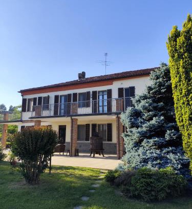 Asti House | La Crota