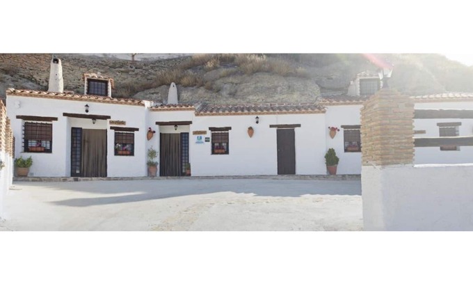 Zujar House | La Cuadra Cave - AlQulayat Caves