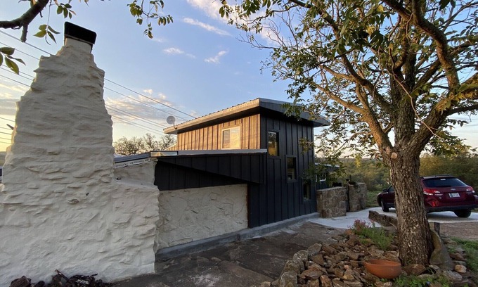 Burnet House | La Cueva at Spider Mountain Lake Buchanan
