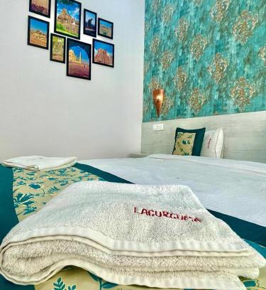 Khajuraho Bed & Breakfast | La Curcuma Luxury Homestay