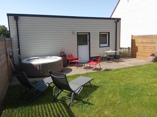 Saint-Etienne-au-Mont Apartment | La Dépendance des Garennes