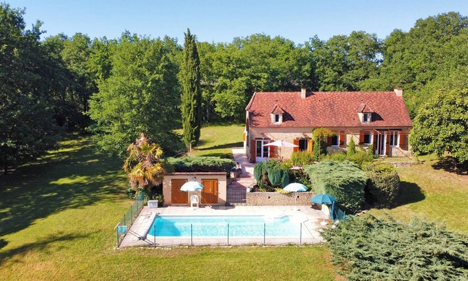 Saint-Chamassy House | La demeure fleurie