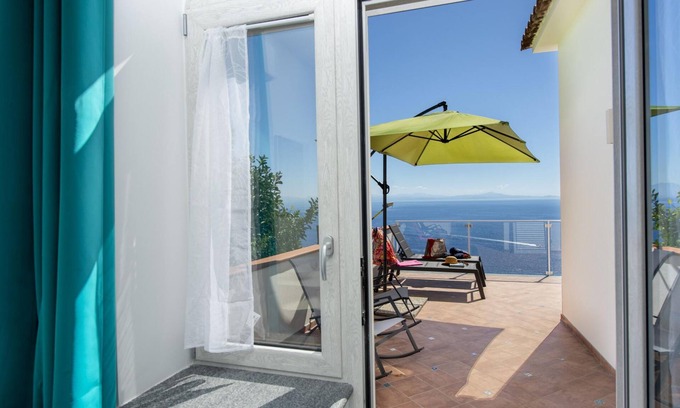 Praiano House | La Dimora di Euribia - Suspended Between sky and sea
