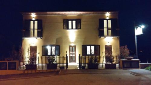 Castel Lagopesole Hotel | La Dimora di Federico