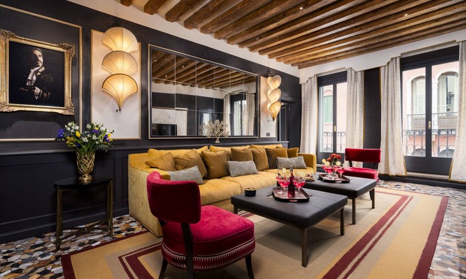 San Marco Apartment | La Dimora di Lady J A San Marco Townhouse