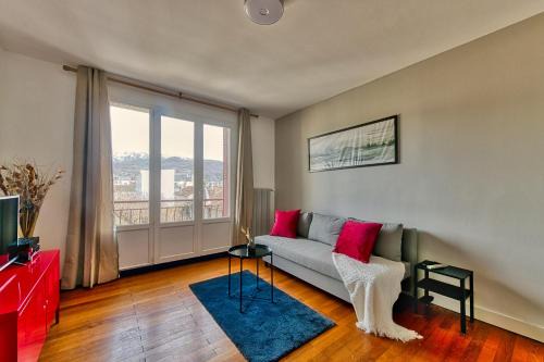 Quartier Exposition-Bajatiere Apartment | La Dolce Vita¶ Belle vue ¶ Confort ¶Proche TRAM