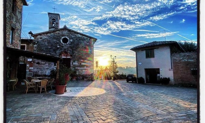 Montalcinello House | La Fattoria Montalcinello
