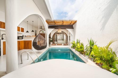 Padangsambian Klod Villa | La Feliz Villa Seminyak