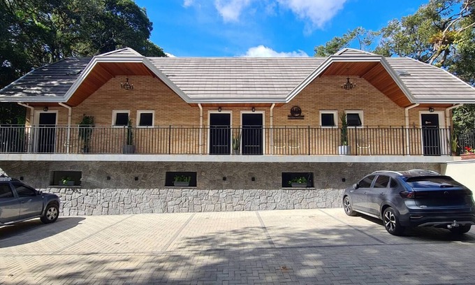 Campos do Jordao RV Rental | La Floresta Suit 3