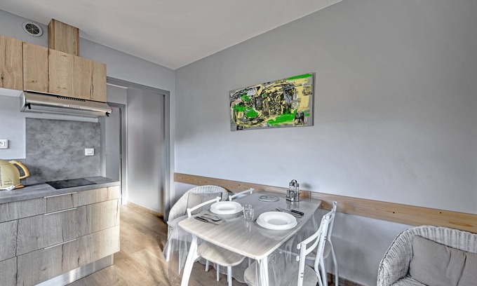 Meyras Apartment | La Fontaulière - Vue montagne et parking privé