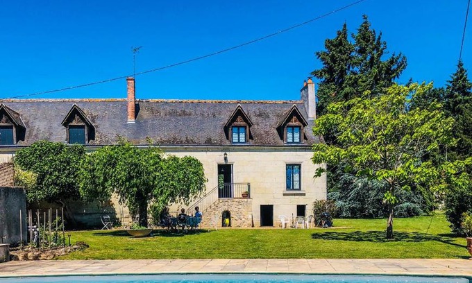 Berthenay House | La Grange aux Moines