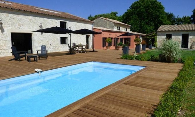 Aigrefeuille-d'Aunis Bed & Breakfast | La Grange d'Aunis