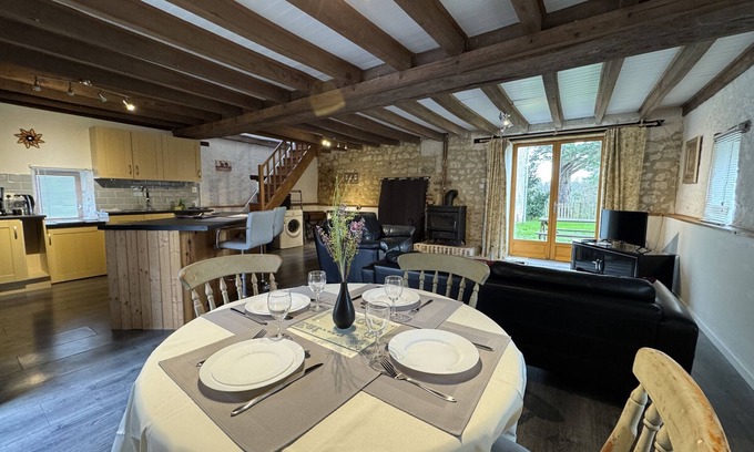 Aubigne-Racan Cottage | La Grange D'EsusTerra - Piscine - 6 pers - Rêve au