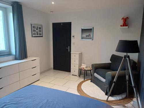 Longue-Jumelles Bed & Breakfast | La Grange des Roisnes