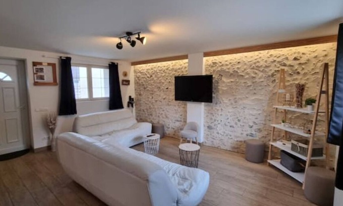 Gasny House | La Grange