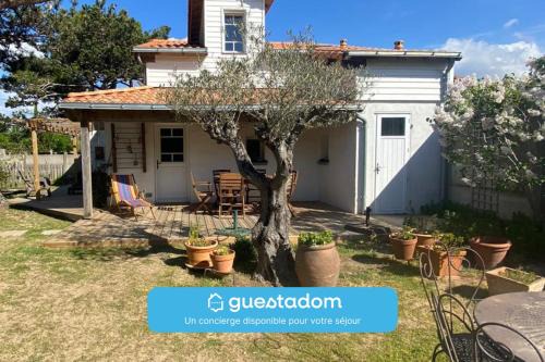 La Plaine-sur-Mer House | La Gravette - 650m de la plage - Parking