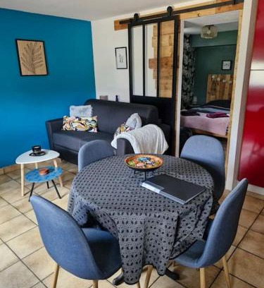 Longevilles-Mont-d'Or Apartment | La jolie Parenthèse