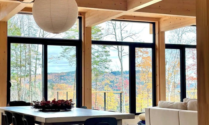 La Conception Ski Chalet | La Kabina w/Mt Tremblant view