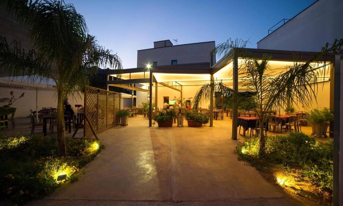 Martano House | La Lanterna