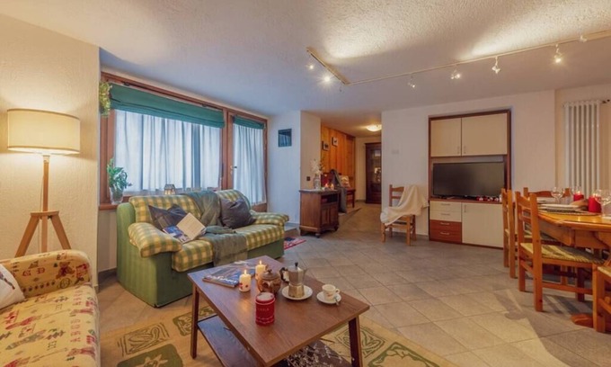 Courmayeur Apartment | La Leitery du Mont Blanc - Wifi & Parking