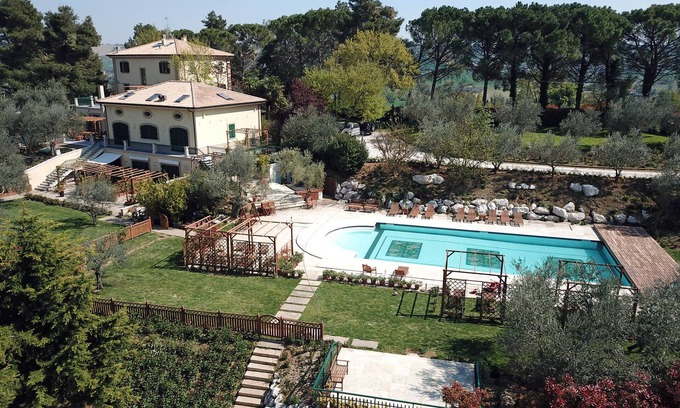 Mondavio Villa | La Limonaia-Entire Villa with swimming pool