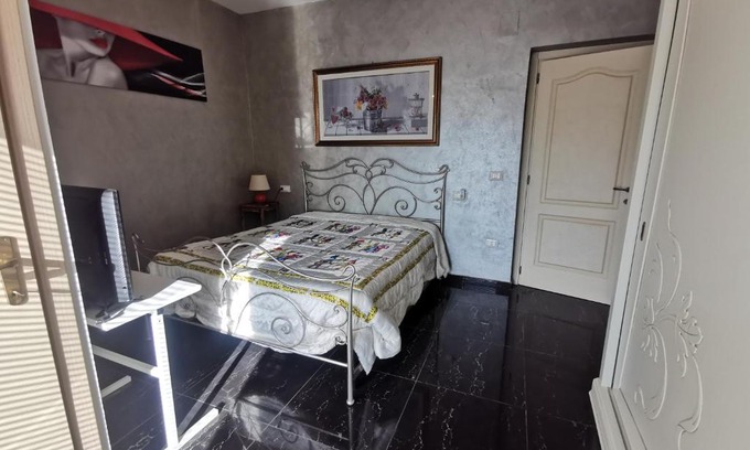 Lanciano House | La Luna's Home