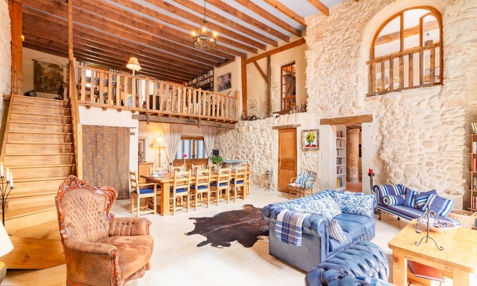 Mansonville House | La Maison 1786 - Grand jardin et jacuzzi