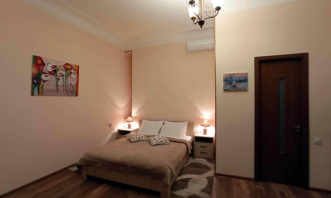 Sololaki Apartment | La Maison #7 - In the very heart of Old Tbilisi