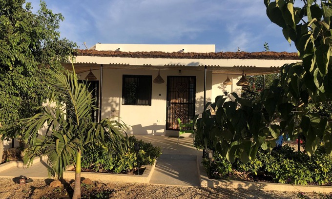 La Somone House | La Maison Aziz, air-conditioned & quiet. 15mn walk from Somone village center