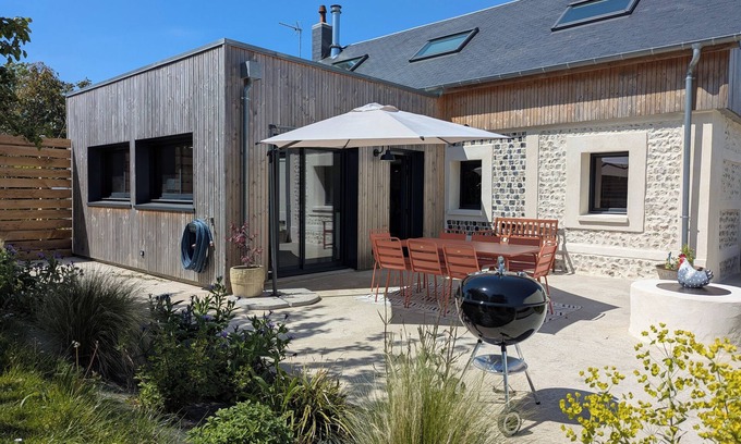 La Poterie-Cap-d'Antifer House | La Maison d'Anita at Le Tilleul, 4 km from Etretat, ideal for families or friends.