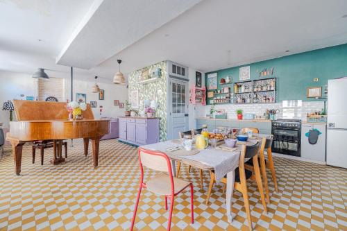 Villaines-les-Rochers House | La Maison des Docks - 30min de Tours
