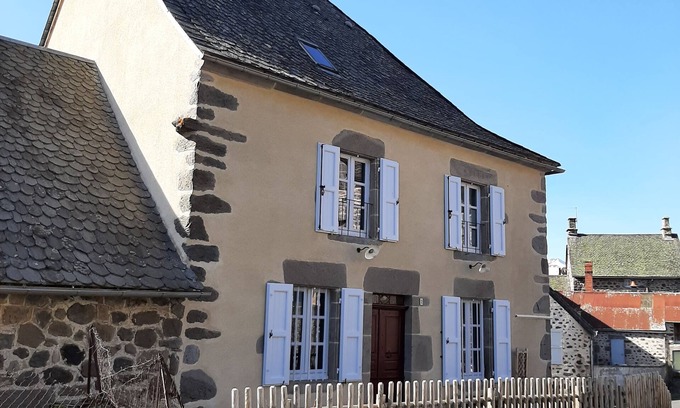 Dienne House | LA MAISON DE DIENNE