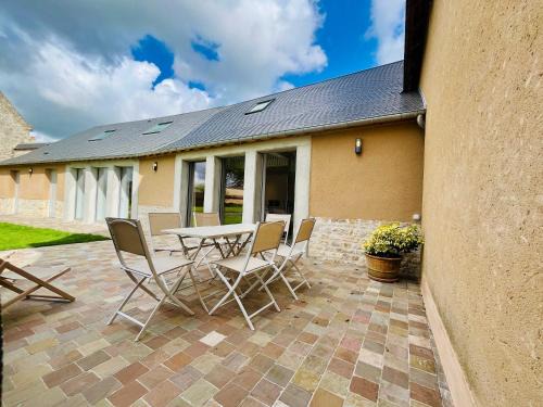 Carentan House | La maison de l'Orangerie - Charm & comfort in the very heart of Carentan