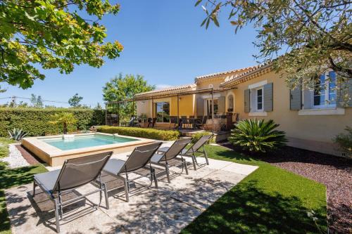 Rousset-les-Vignes House | La Maison de Mathis - Maison avec piscine privée