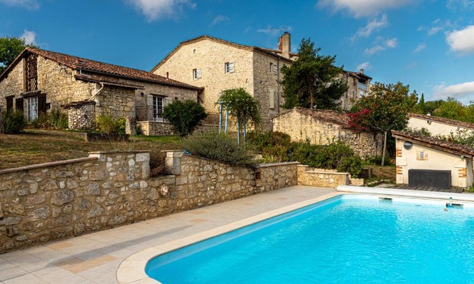 Plieux Bed & Breakfast | La Maison de Yûka