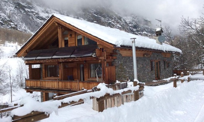 Coveyrand-Vieu Apartment | La Maison du Guide