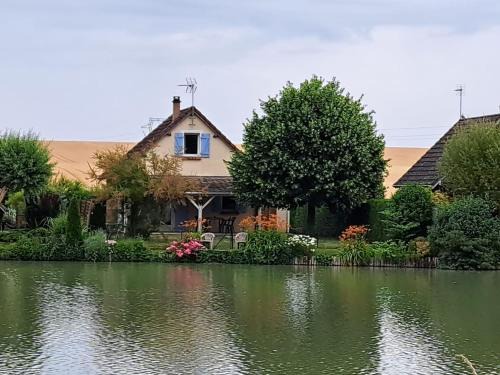Saint-Georges-sur-Arnon House | La maison de l'étang