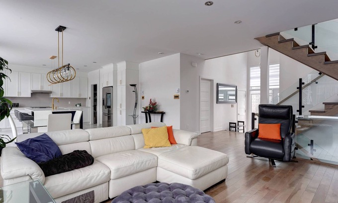 Mirabel House | La Maison Neuve de luxe
