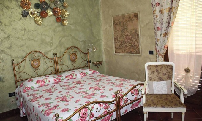 Fabriano Bed & Breakfast | La Mammola b&b-Room LA ROSA