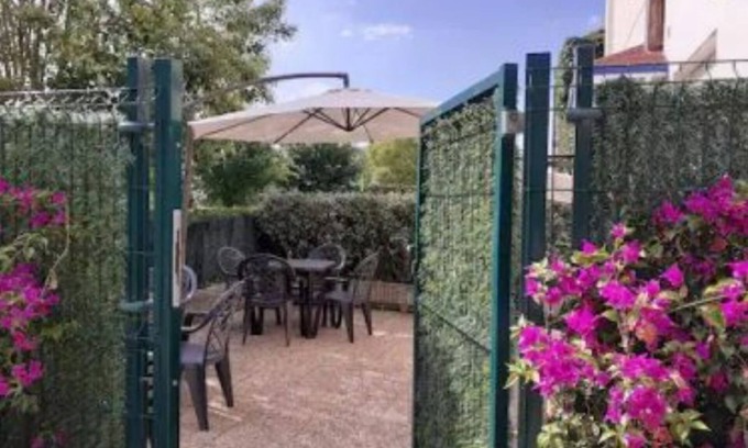 Laredo Apartment | La Marina Studio (2 beds)