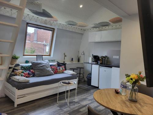 Lens Apartment | La Marine - Centre ville - Wifi