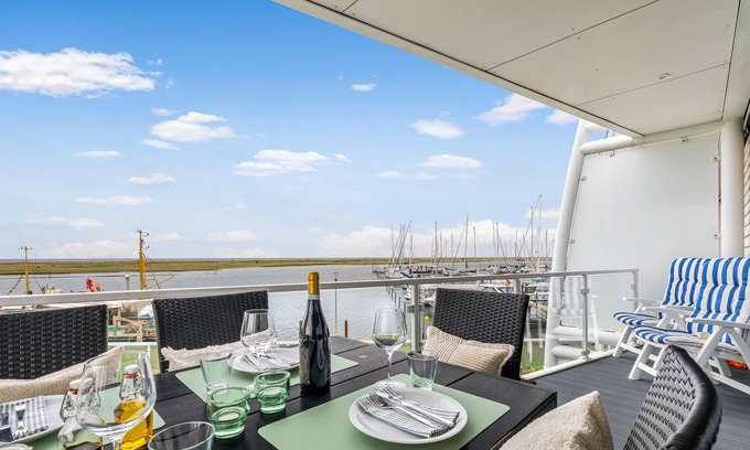 Stein Apartment | "la mer" - best location, fantastic sea view, steam shower, parking lot