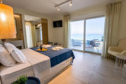 Vrahati Apartment | La Mer Bleue Boutique Suite
