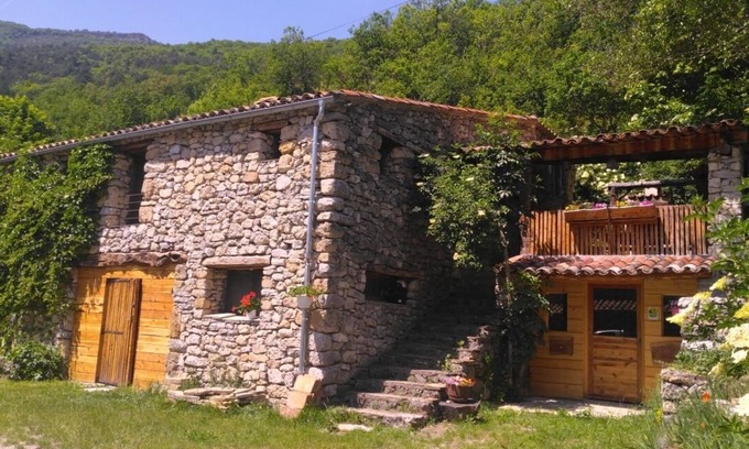 Barreme House | "La Miellerie "Gîte at the end of the world La Valbonnette