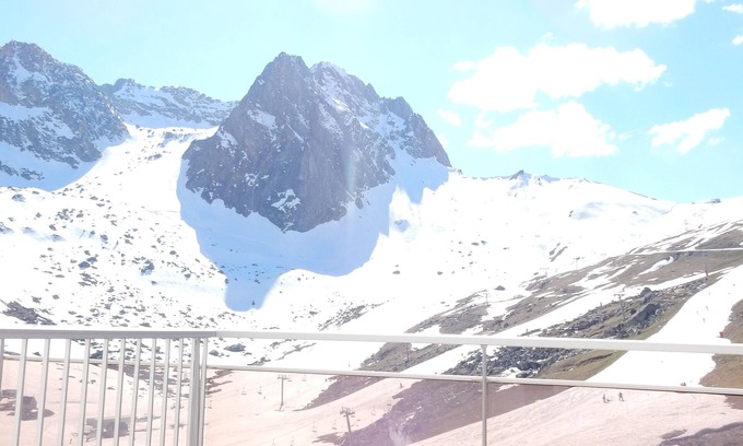 La Mongie Apartment | LA MONGIE, RESIDENCE LE MONTANA, APARTMENT 6/8 PEOPLE AT THE SLOPES