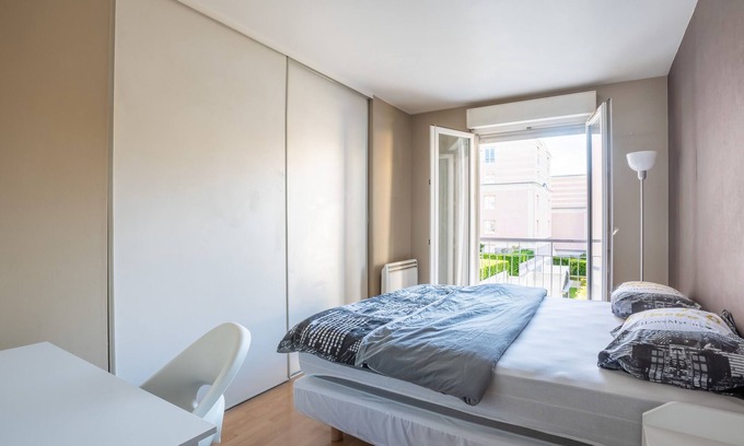 L'Hay-les-Roses Apartment | La Nuit en Rose - 3 chambres - Balcon