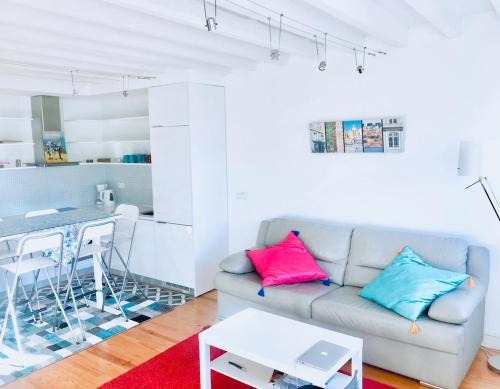 Merces Apartment | - LA PAZ - Cosy, Modern & Central Duplex Lisbon