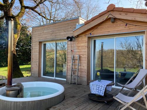 Maureville House | La petite cabane, escapade romantique